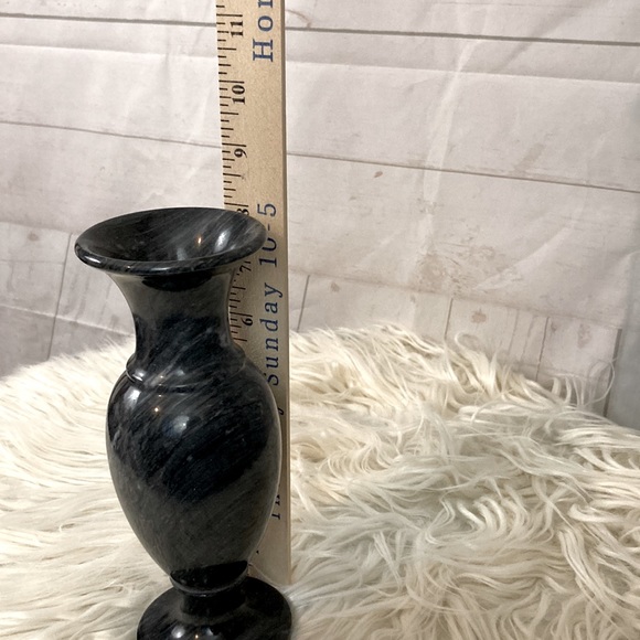 Black-Gray Marble Onyx Stone Carved Vase - Picture 9 of 11